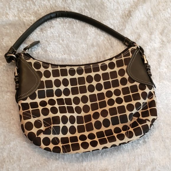 Thirty-One Small Geometric Hobo - Picture 1 of 6